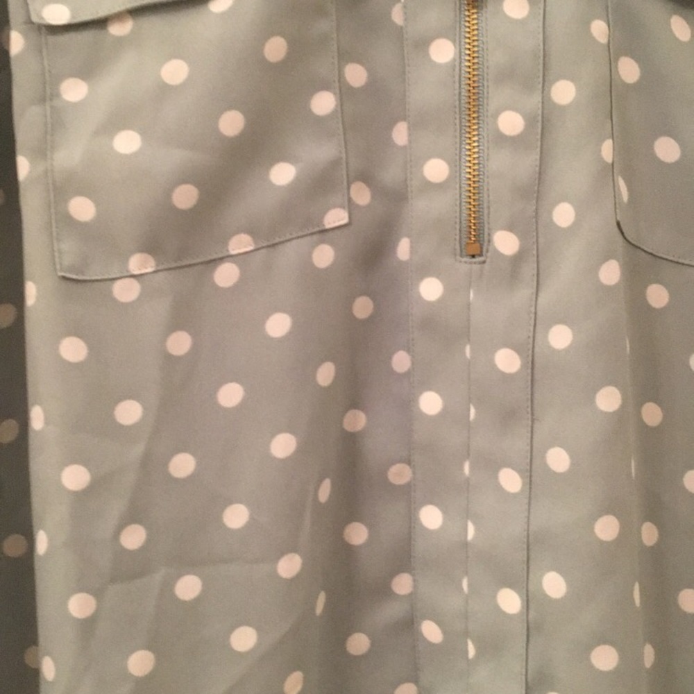 Beautiful EUC Express Polka Dot Blouse - Picture 6 of 6